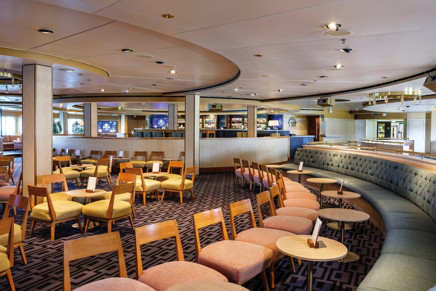 Marella Cruises Marella Explorer 2 Squid & Anchor Interior ©Ben Waller.jpg